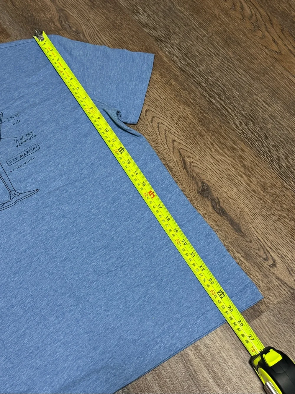 Banana Republic Dry Martini Graphic T-Shirt Size Small